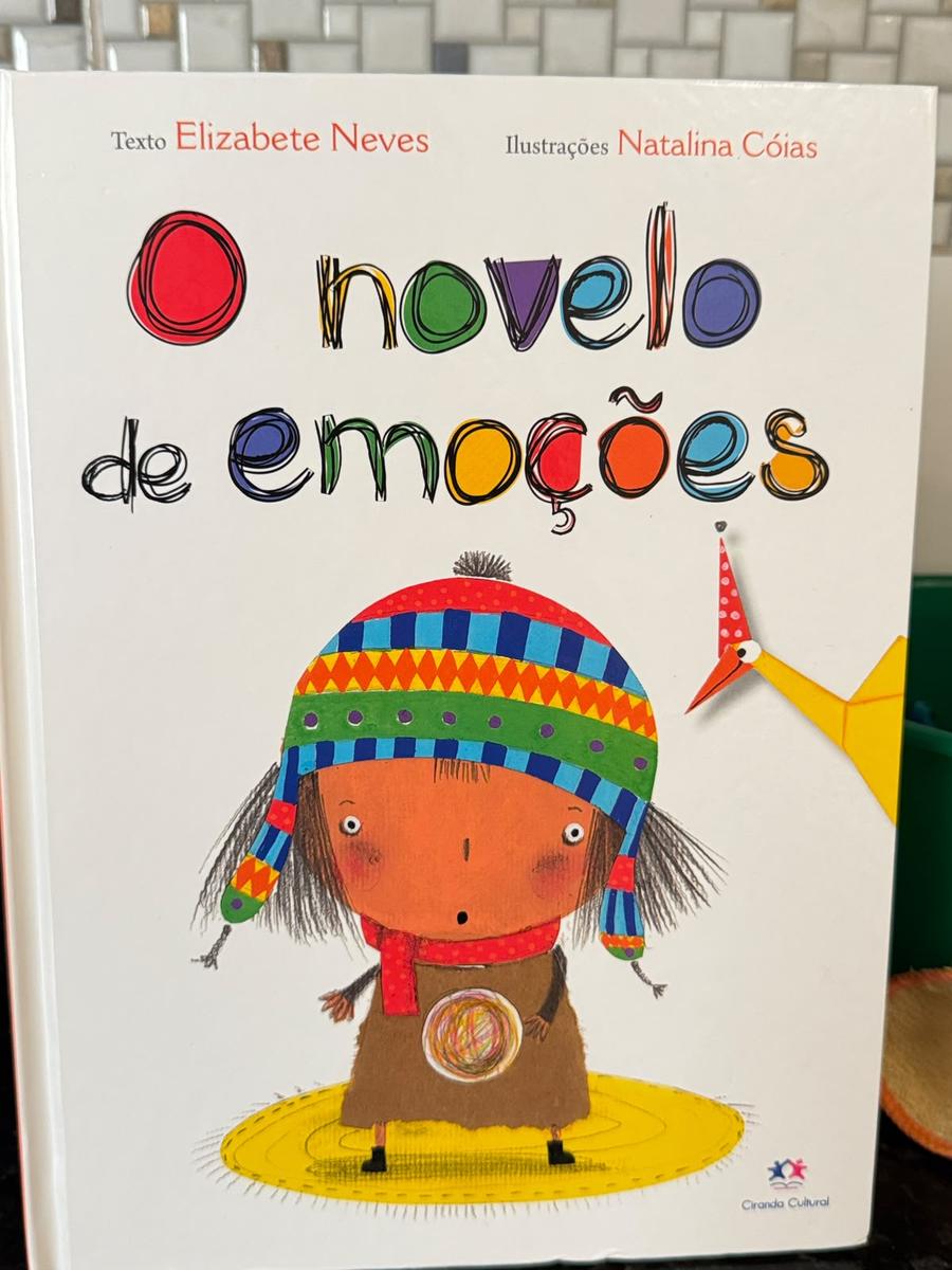 Livro infantil O Novelo de Emoções usado para trabalhar emoções com crianças